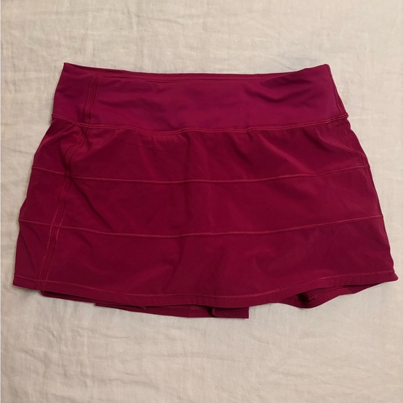 Lululemon skort size 6 in great condition. - Picture 2 of 2
